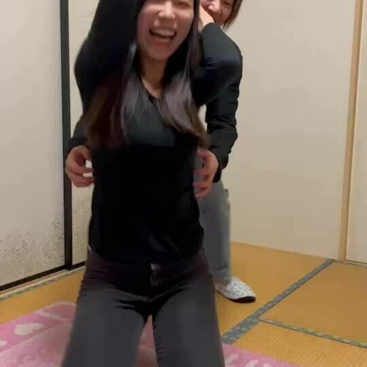 皆様いつもご購入ありがとうございます☺️
今回のくすぐり動画はこちらです👍

是非見てあげてくださいね(  ˆОˆ