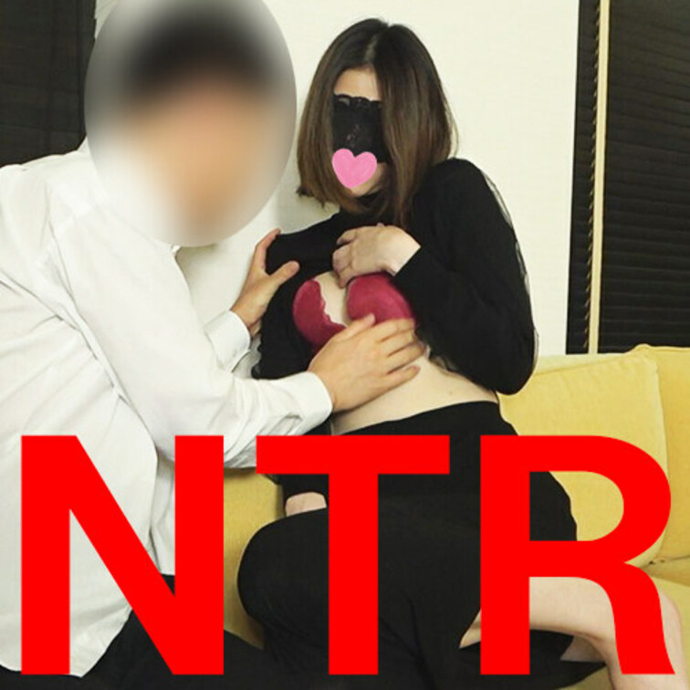 【フル動画　SEX⑥】
こんばんは。いけない不倫妻の真紀です。
緊張するものの興味が勝っている（笑）オフパコを検討し