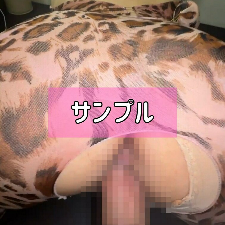 【11月12日新着】🎃ハロウィン当日にコスプレでお出かけ！女豹のコスプレがえっちすぎて我慢できず…手持ちアングル（3/3