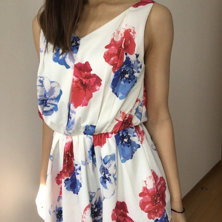 美人妻の私服2