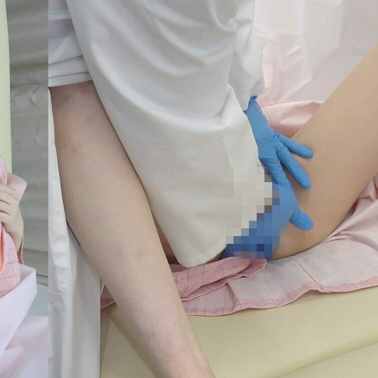 ちょい見せ。本編は単品販売で→

【悪徳診察⑭】新米妊婦ママさん。オマ●コ子宮奥をズブ濡れ診察検査【前編】


