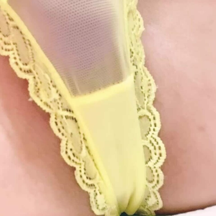 吸うやつでお漏らししちゃった🥺
声我慢してます🤫