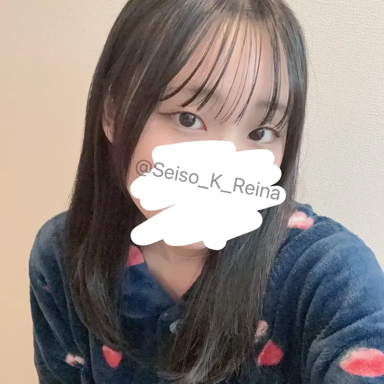 化粧落とす前に！

もったいなかったから写真撮ったよ📸
パジャマでごめんなさい🥺🙏🏻

おやすみなさい♡
ゆ