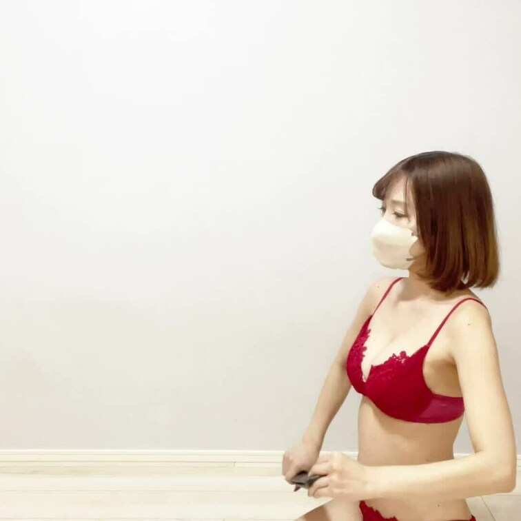 キャバ嬢女王様がどれいのアナルを青バナナでおいじめした😈🍌