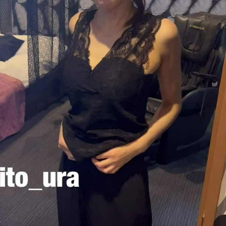 エッチなおねーさまとの密会❤️
着衣からセックス行くまでの流れがたまらなく好き❤️
ぐちよぐちょに濡れていくマン♡が