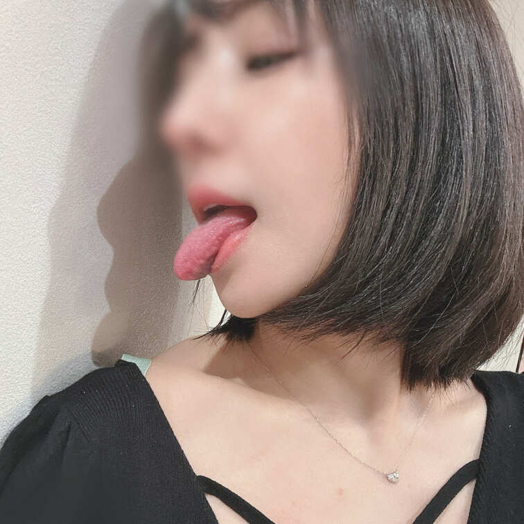 こんばんは人妻ゆうです💋

お久しぶりのペロペロシリーズ👅🩷