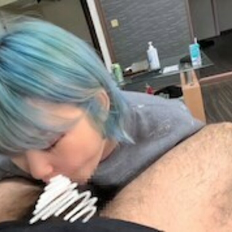 今夜公開します!!
まずは映像の中からの切り抜き写真をご覧ください!
内容
僕の自宅に子連れの友人とバ