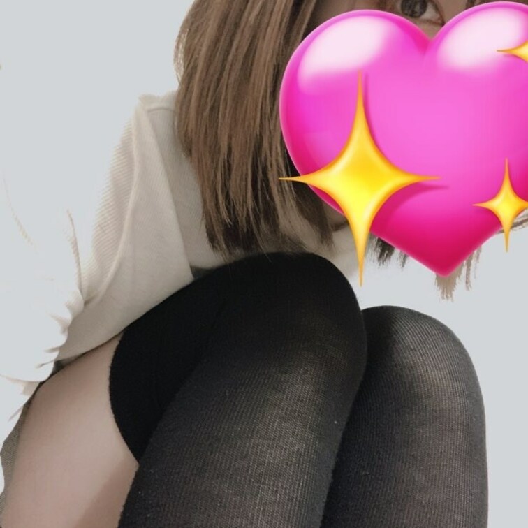 生理中でなかなか撮れてなかったオナニー動画を現在編集中なので明日か明後日にはアップ出来ます〜❣️
もうちょっとだけお待
