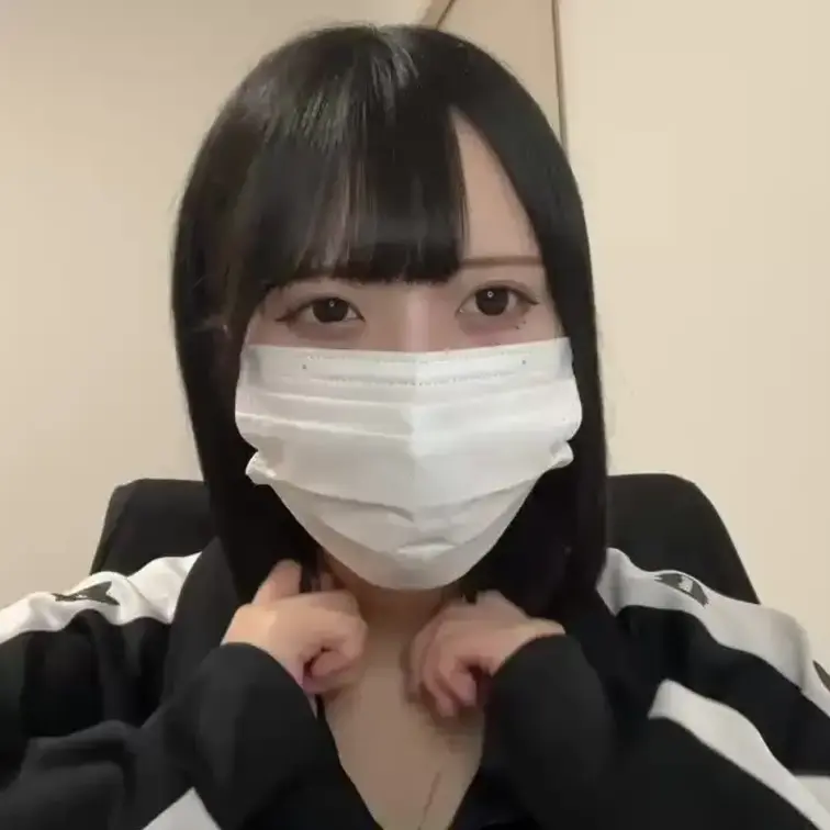 【りん 19 歳】

りんさんのライブ配信動画です
生ライブ配信だと、1 回の有料配信を視聴すると、おおよそ平均 