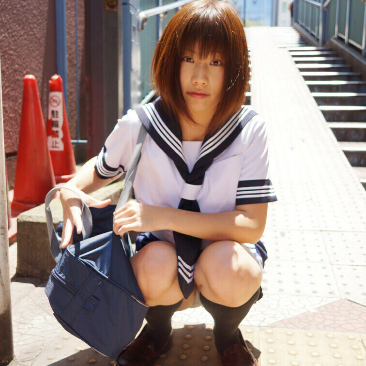 一度はＡＶ出演を断った美少女が…彼氏から許可をもらってマンを持してＡＶ出演!!

「避妊してないし中出しは出来ればや