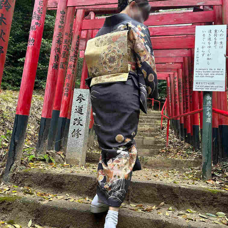 足袋フェチさんの人、居ないかなー？🫣
ちゃんとした着物姿で露出って珍しいかも？？