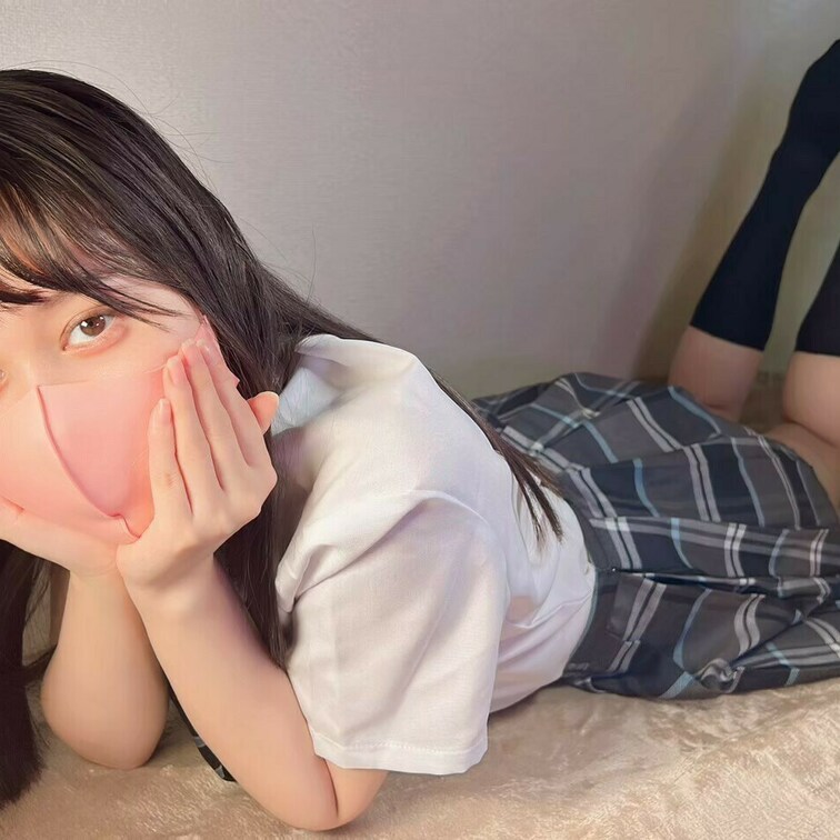今日のパシャリ📷✨
いつも見られているのを想像しながら楽しく撮影してます…///
なのでコメントやスタンプ、とっても