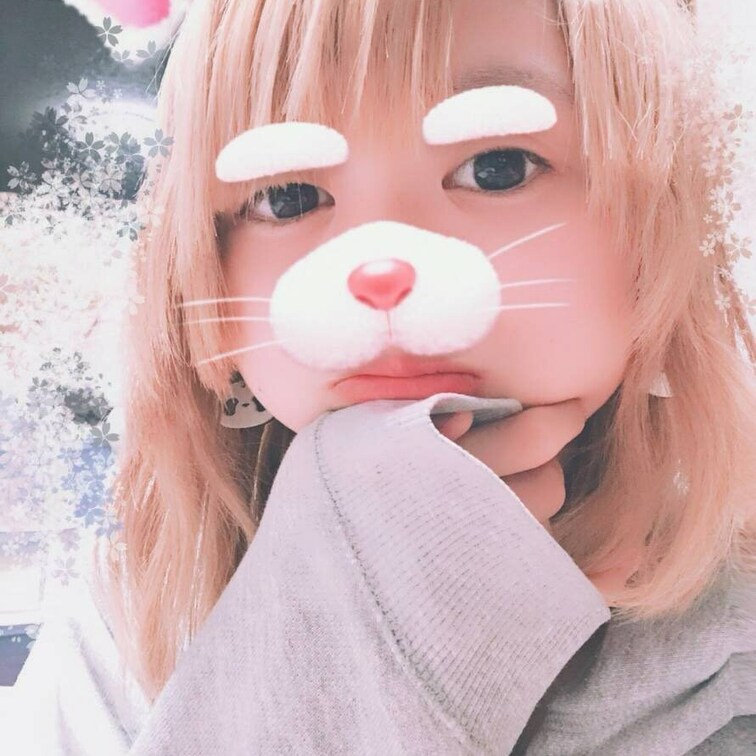 昨日抱いた女の子潮吹まくりで可愛かったな