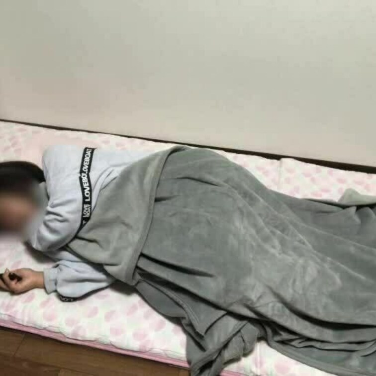 【ファン限定フル動画】🎁

オモチャの扱いが不慣れな女子◯生のオナニー。もっと気持ちよくなりたくて勇気をだしてオモチ