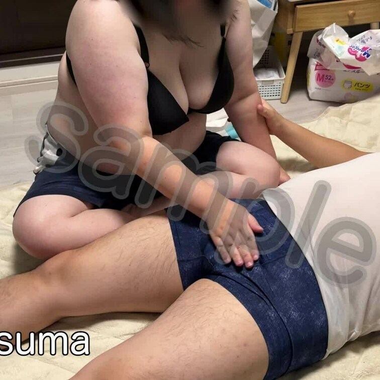 女の子の日の妻に抜いてもらいました。
柔らかい舌で乳首攻めしてもらってビンビンでしたｗ

※動画あげ直しです。
