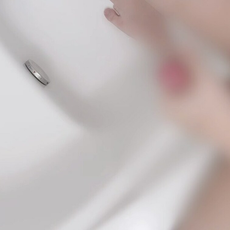 今回は「主観視点で沢山射精する動画」になっています...！
主観視点なので耳元で沢山喘いじゃうから恥ずかしい((
