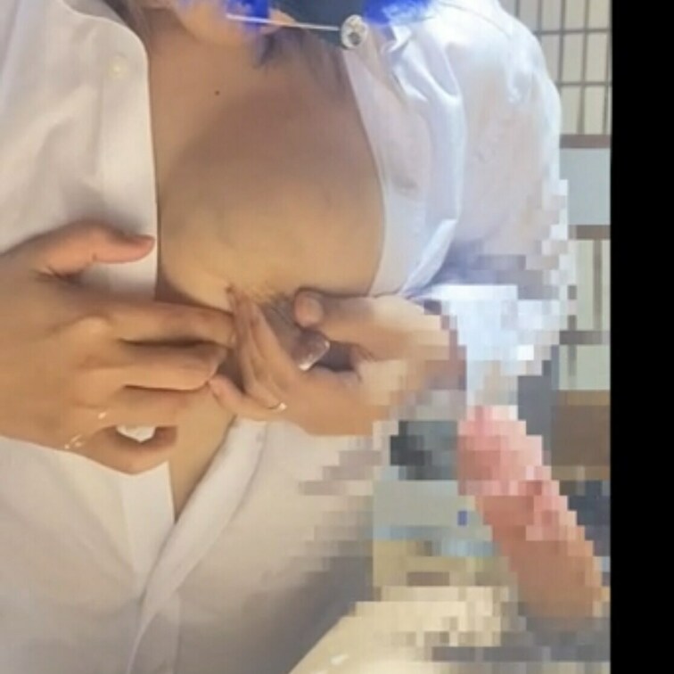 🍼2児のママがちんこに○○○乳かけて○○○乳手こきや○○○乳フェラしてます💕

妻が自分の○○○乳をちんこにかけてフ