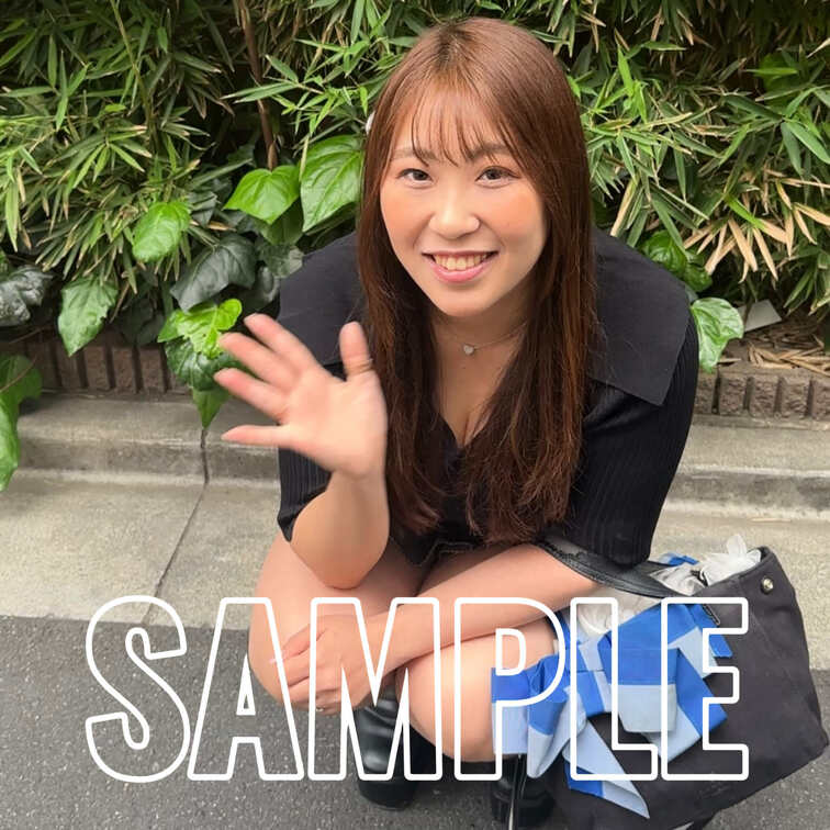 #13 【MAYU 26歳】
今回ストリートスナップにご協力してくれたのは、黄色の下着が可愛いMAYUちゃん🧜‍♀️