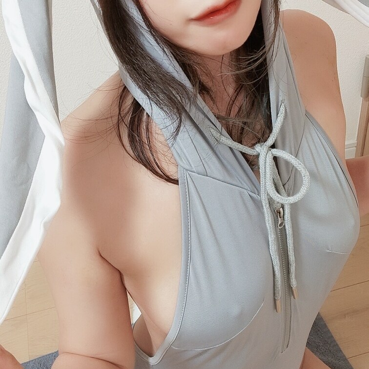 うさぎちゃんの発情期🐰チクオナ
