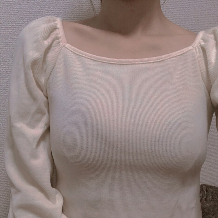 今日の服装はこんな💞

実は華たんあと2日、12日で21歳になります(❁´꒳`❁)
誕生日来る前にみんなに伝えたい