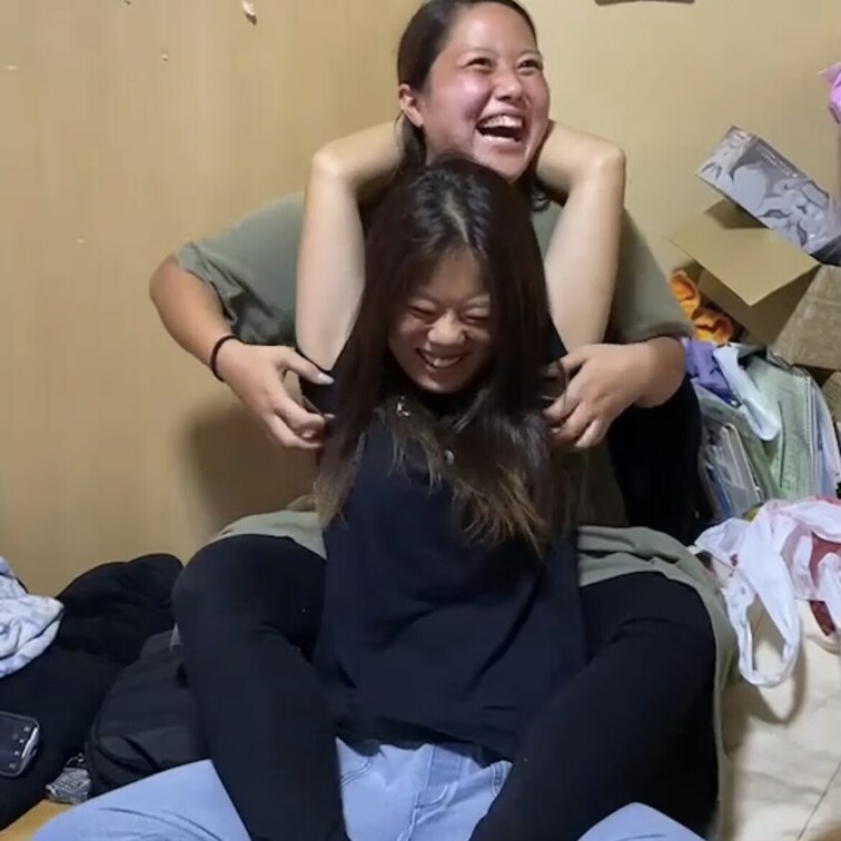 皆様いつもご購入ありがとうございます☺️
今回のくすぐり動画はこちらです👍

是非見てあげてくださいね(  ˆОˆ