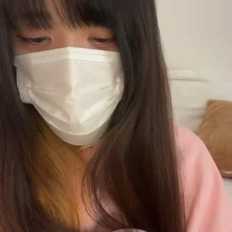 【みれい 20 歳】

みれいさんのライブ配信動画です
生配信 だと、1 回の有料配信を視聴すると、おおよそ平均 