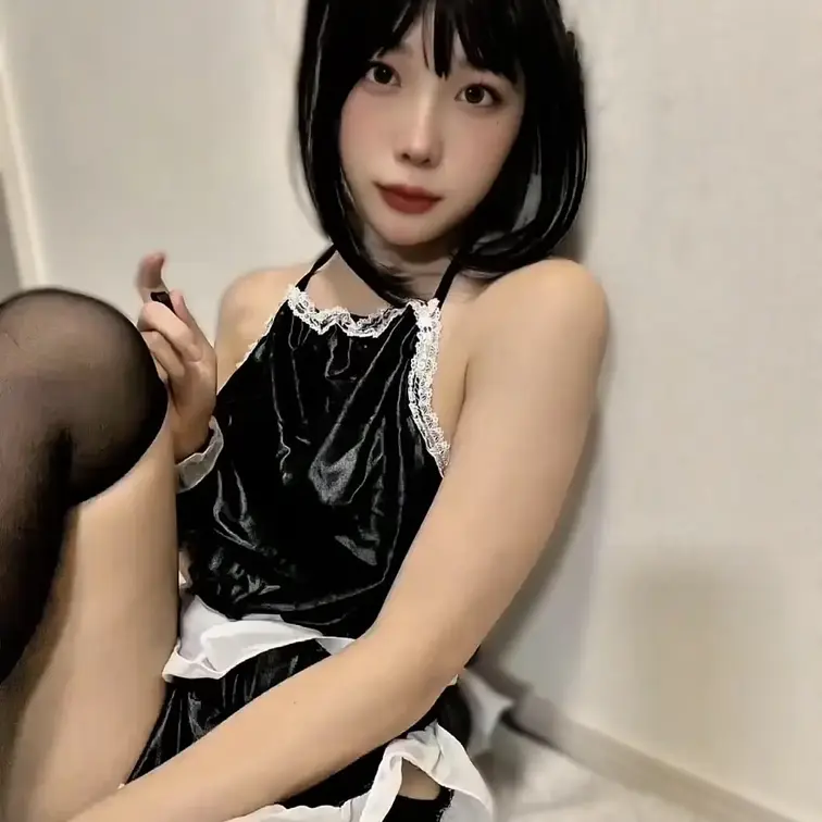 今回初めて写真集出してみました。🎶
実はこんな風に出そうと思ったのもみんなのお陰です
割とインキャ女子なので見られて