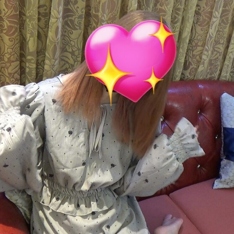 先日この子の撮影をしました。
近日中に公開予定です！

スタンプ無しはこちら
https://myfans.jp