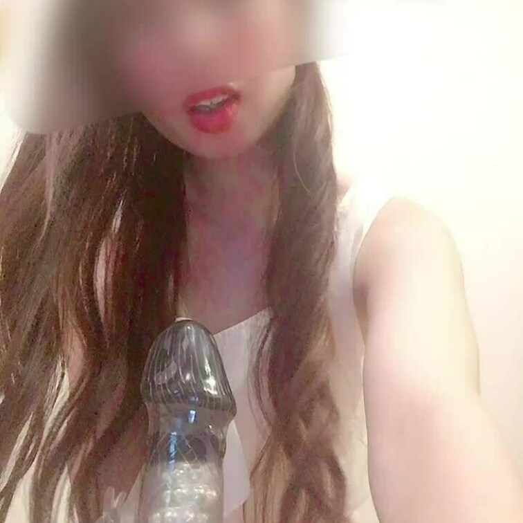 唾液フェチな方へ🥹❤️❤️
フェラする時は沢山唾垂らします🥺❤️❤️