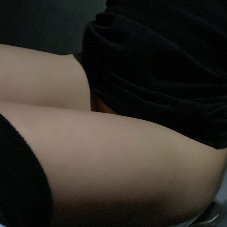 ○○○ってる時に🚽で撮りました🤭