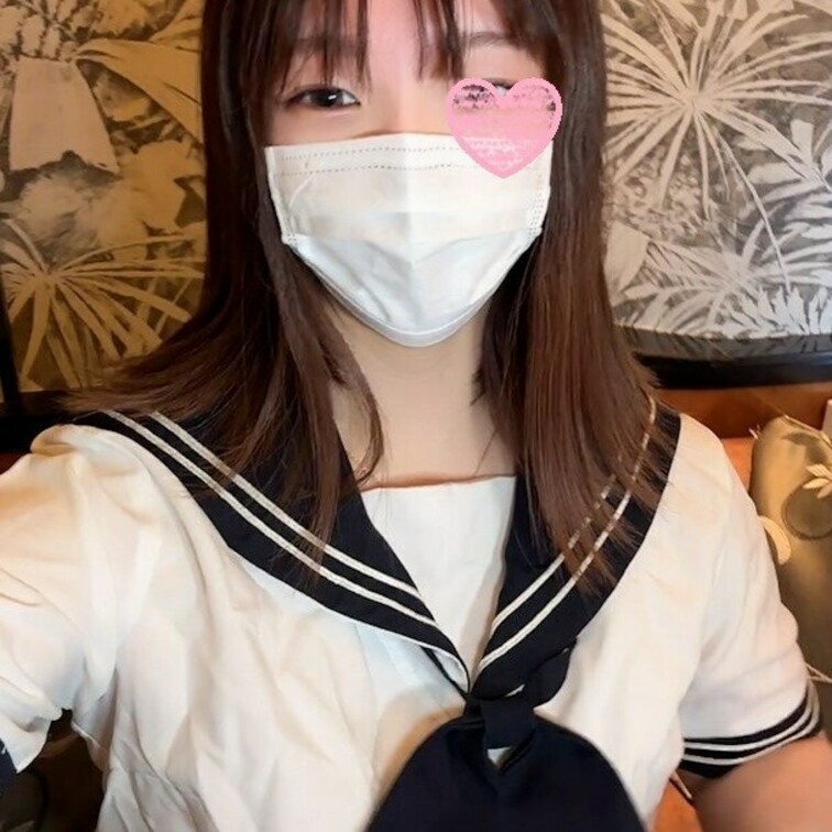 【個撮】パッチリ目が可愛いむちむち美女4 セーラー服を着て、オナ配信！クチュクチュと卑猥な音を鳴らしビクンビクン絶頂。