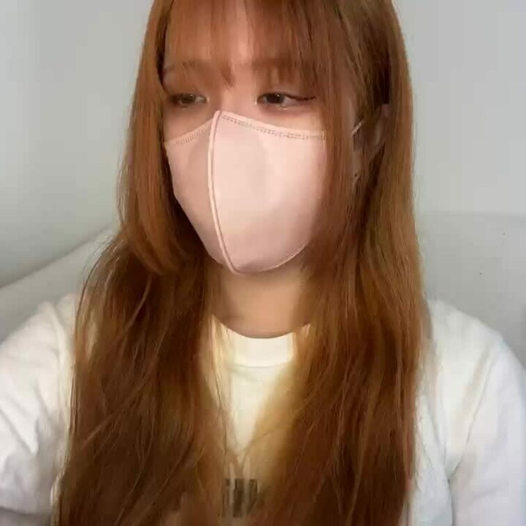 【みれい 20 歳】

みれいさんのライブ配信動画です
生配信 だと、1 回の有料配信を視聴すると、おおよそ平均 