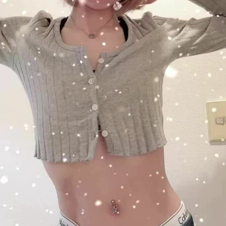 ニットの日🖤🤍