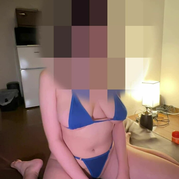 当日1時間前にドタキャンした女の子に代わって
仕事終わりにきてくれた神的女の子。
エッチな事が大好きで！！
疲れた