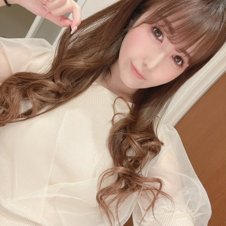 こん～