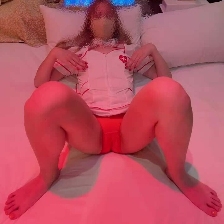 ナースコスプレでオナニー動画🥺❤️❤️
エッチな染みが出来ちゃってます、、、🫣💓