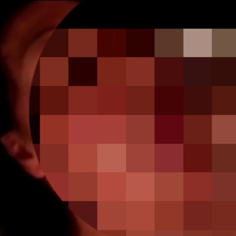 出会い系で出会ったセフレとのハメ撮りです。
終盤からフィニッシュの動画になります。
ラストは顔射フィニッシュの顔出し