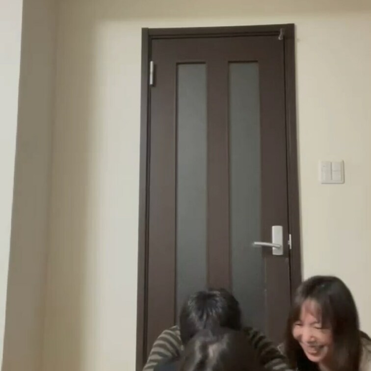 皆様いつもご購入ありがとうございます☺️
今回のくすぐり動画はこちらです👍

是非見てあげてくださいね(  ˆОˆ