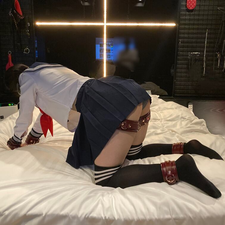 【お仕置き スパンキング】

悪い子にはちゃんとお仕置きします。
M女の美白なお尻が赤黒く変わっていくところが情け