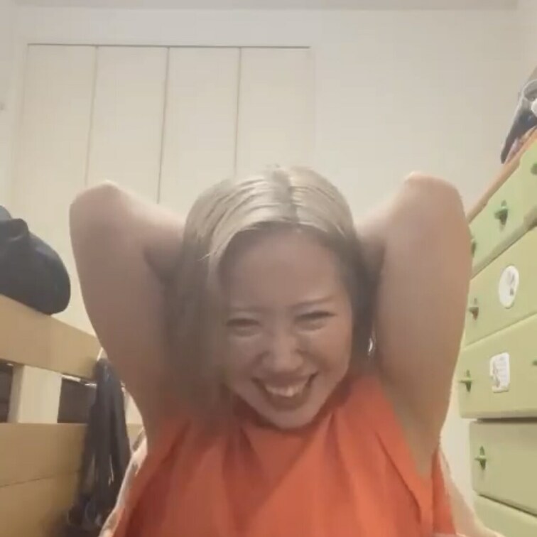 皆様いつもご購入ありがとうございます☺️
今回のくすぐり動画はこちらです👍

是非見てあげてくださいね(  ˆОˆ