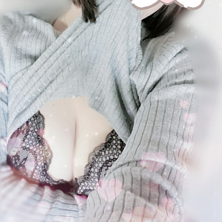 頑張れば巨乳に見える!!!!!!o(`･ω´･+o) ﾄﾞﾔｧ…❤
(詐欺乳写だけど笑)
