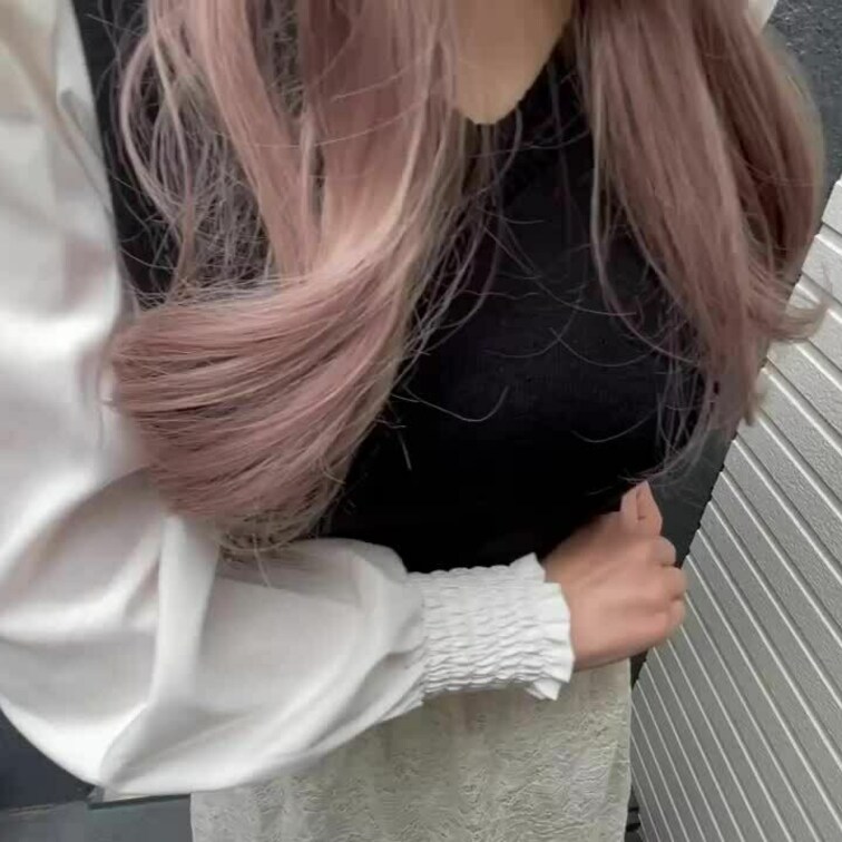 生脱ぎシーン❤️
恥ずかしい🫣

突然、脱いで欲しいって言われて…🤣💓