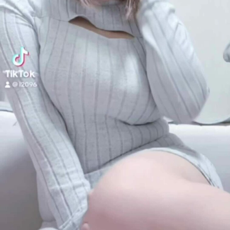 モゾモゾ…💓💓💓

何が始まる？？❤️