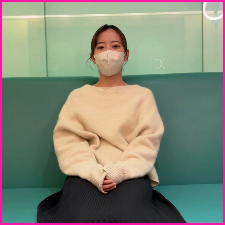 Page1:本編
保健教諭の子とのハメ撮りです
高●にて保健の先生をしている彼女
その職種を聞いただけでもグッとき