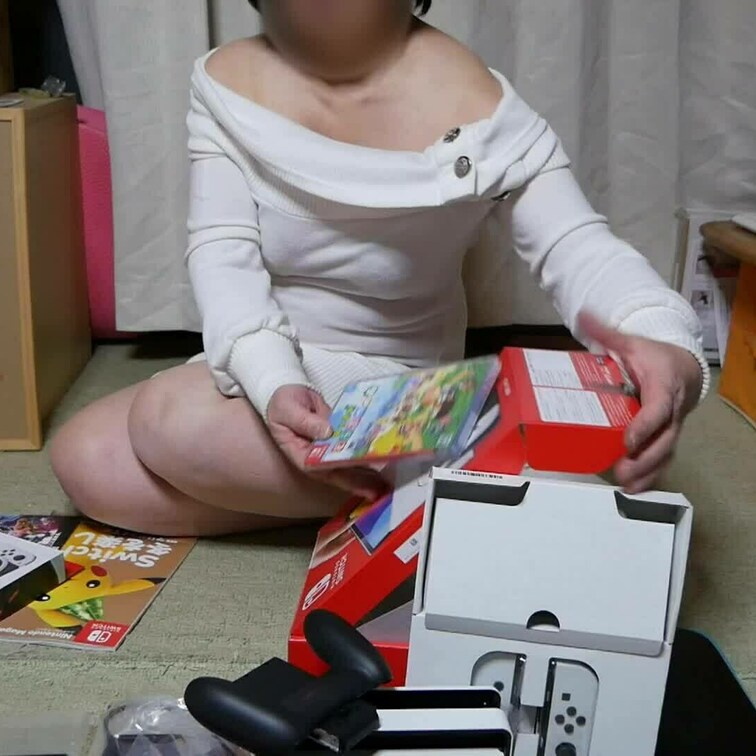 Nintendo Switch（有機ELモデル）パンチラバージョンです。
【単品販売あります】2024/01/22
