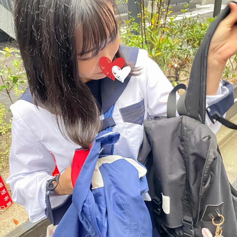 雨の日☔にやってきてくれたセーラー服ちゃんとおかわりSEX

お昼ご飯一緒に食べて、たくさんお話し
そのあとラブホ
