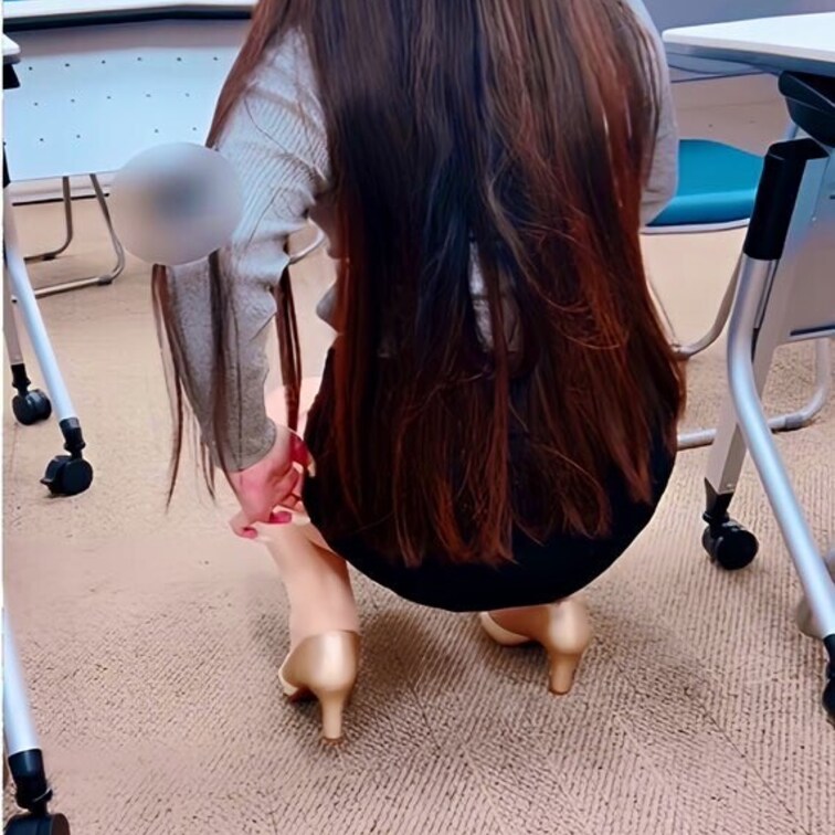 ❤️会社でパンチラしちゃってごめんなさい❤️