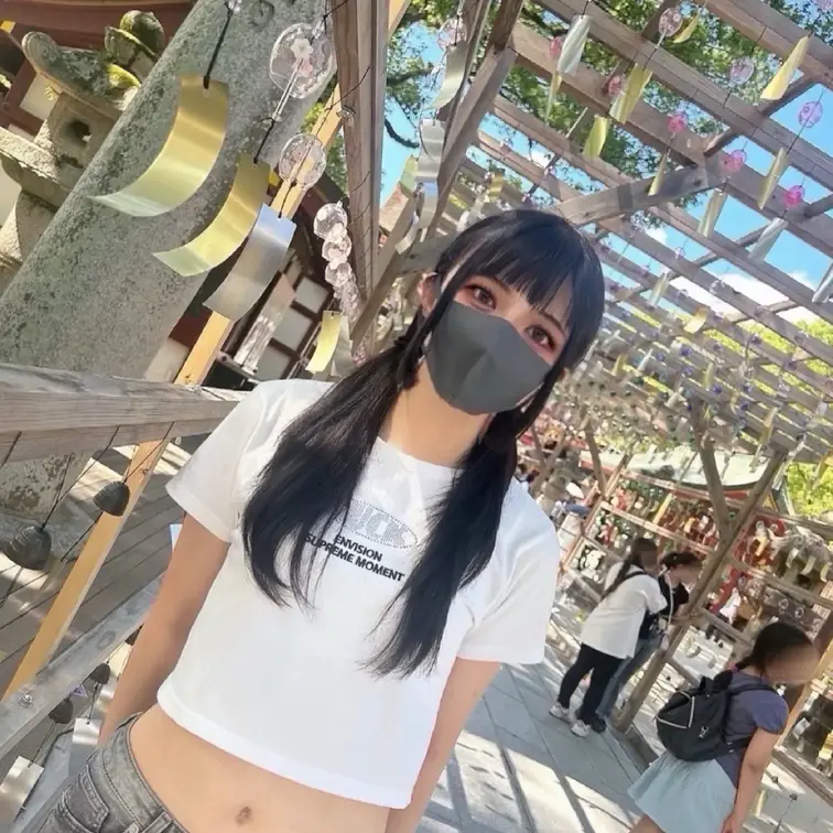 暑くて下着てないの内緒🫶🏻