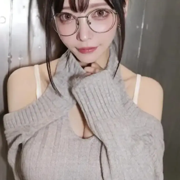 メガネ×ニットはやっぱり最高で最強だよね？