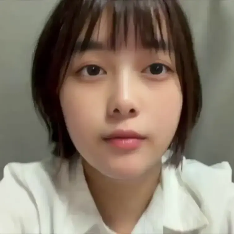 【ファン限定フル動画】🎁

初めての会社面接で着たリクルートスーツでオナニー。おまんこの臭いがスーツにこびりついてる…。